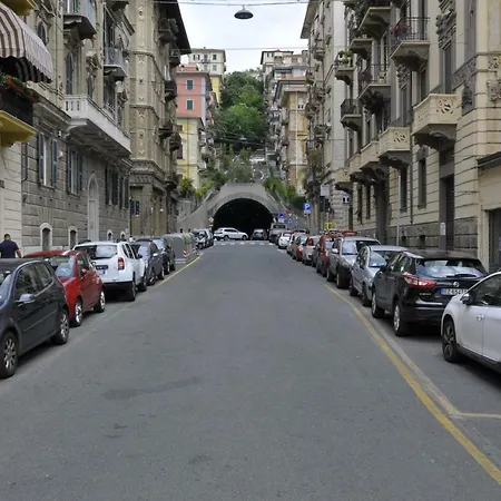 Apartman Eli&fra 1 *